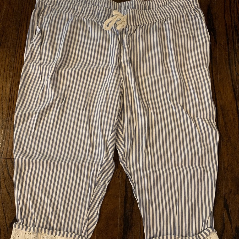 Linen Capri pants